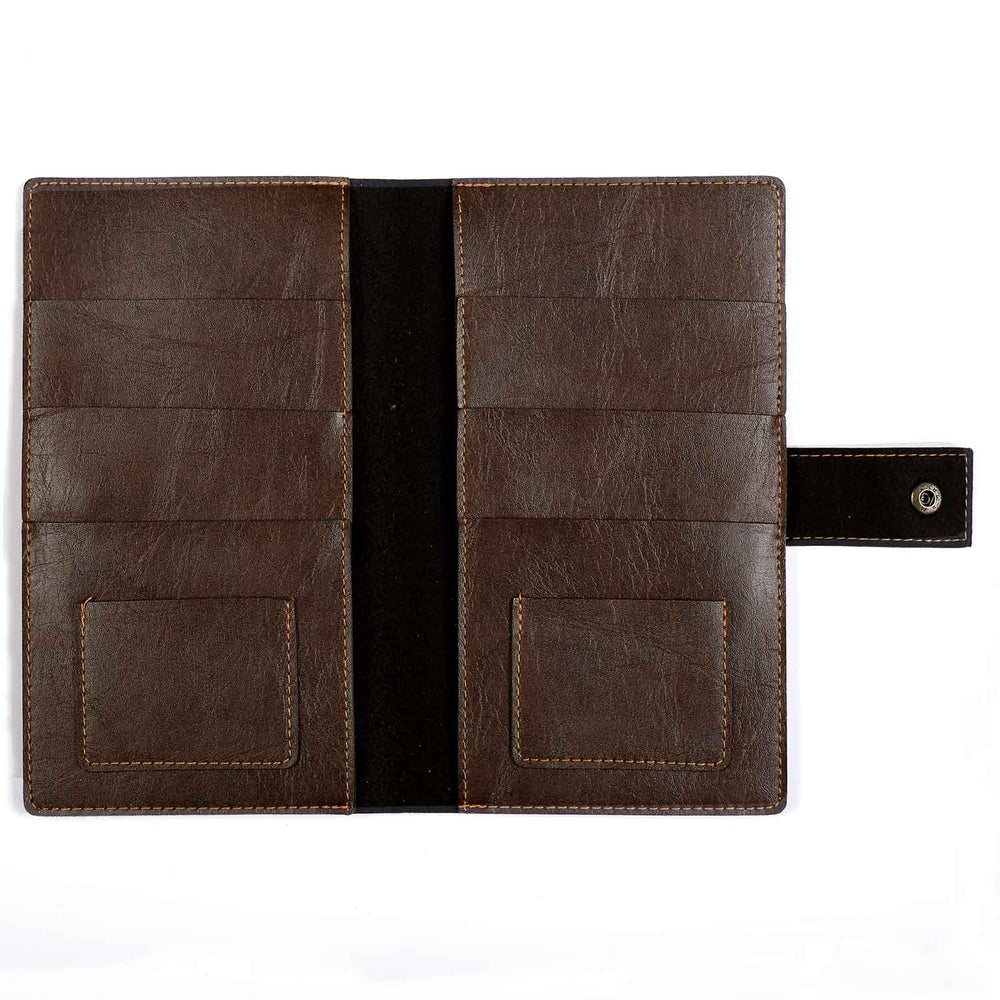 
                  
                    Family Travel Folder 
                  
                